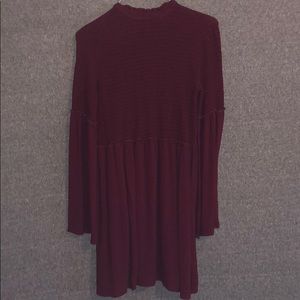 Clover & Scout Dark Maroon Long Sleeve – Size Large, Flowy Skirt & Ruffled Top